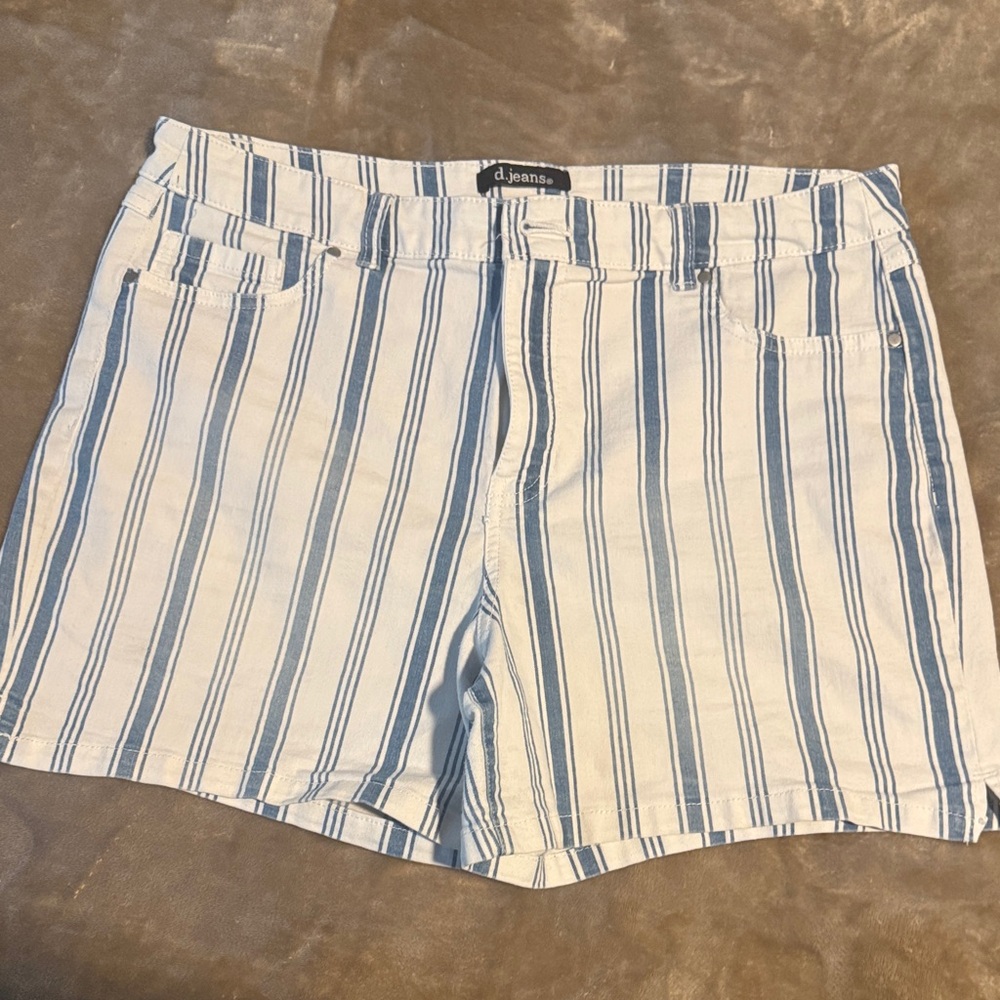 d. jeans Blue and White Vertical Stripe Denim Shorts